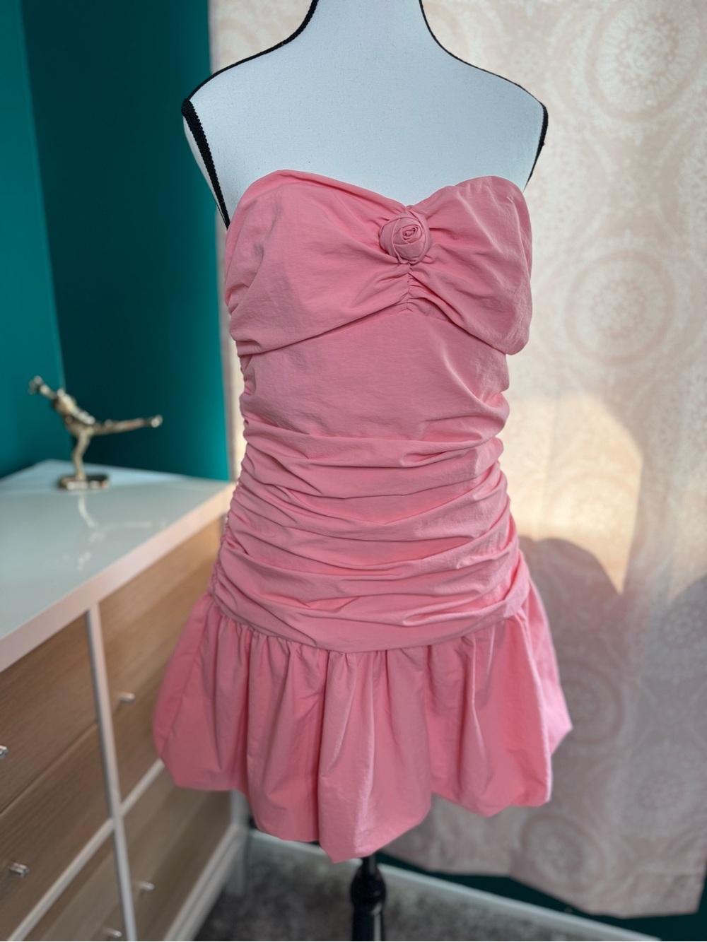 Forever 21 + Betsey Johnson Strapless Bubble Hem Mini Dress Peach Pink Size M